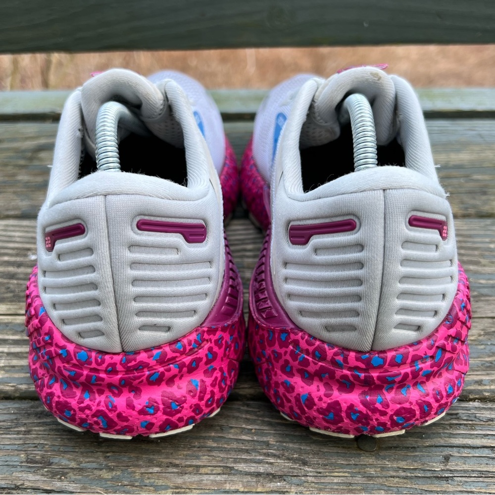 Brooks White and Pink Athletic Shoes - Picture 4 of 5